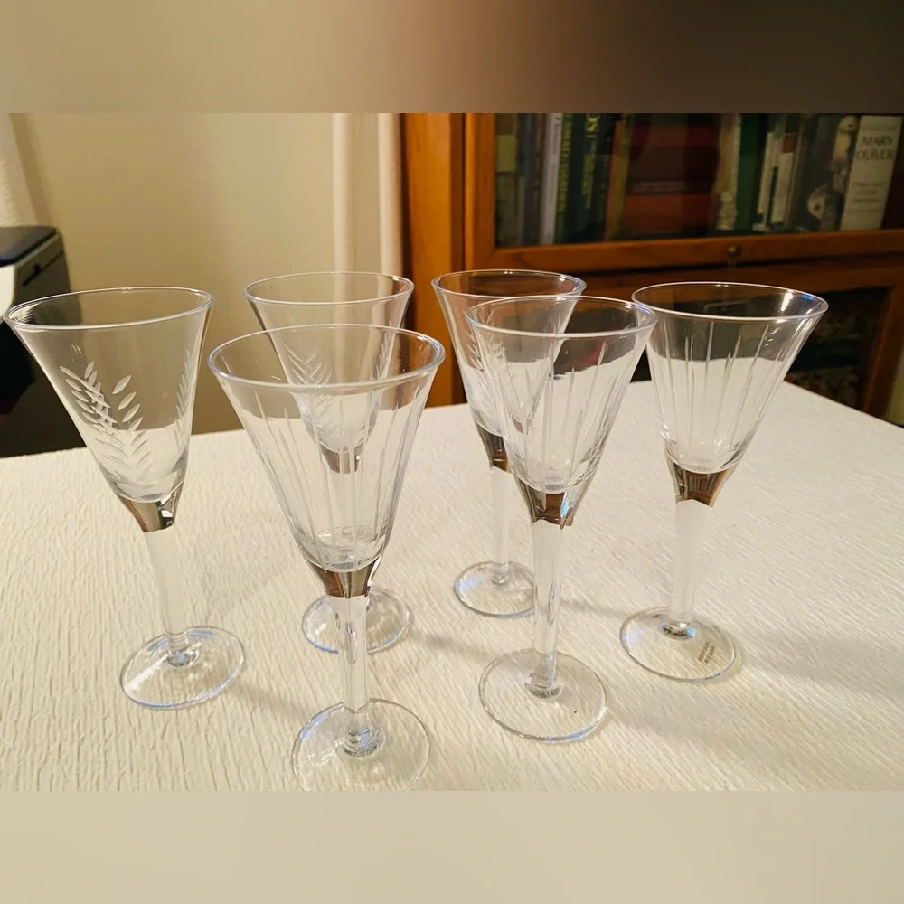 Vintage 1990’s Champagne Toasting Flutes, Set of 6, w/ 2 Designs